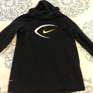Nike boys top